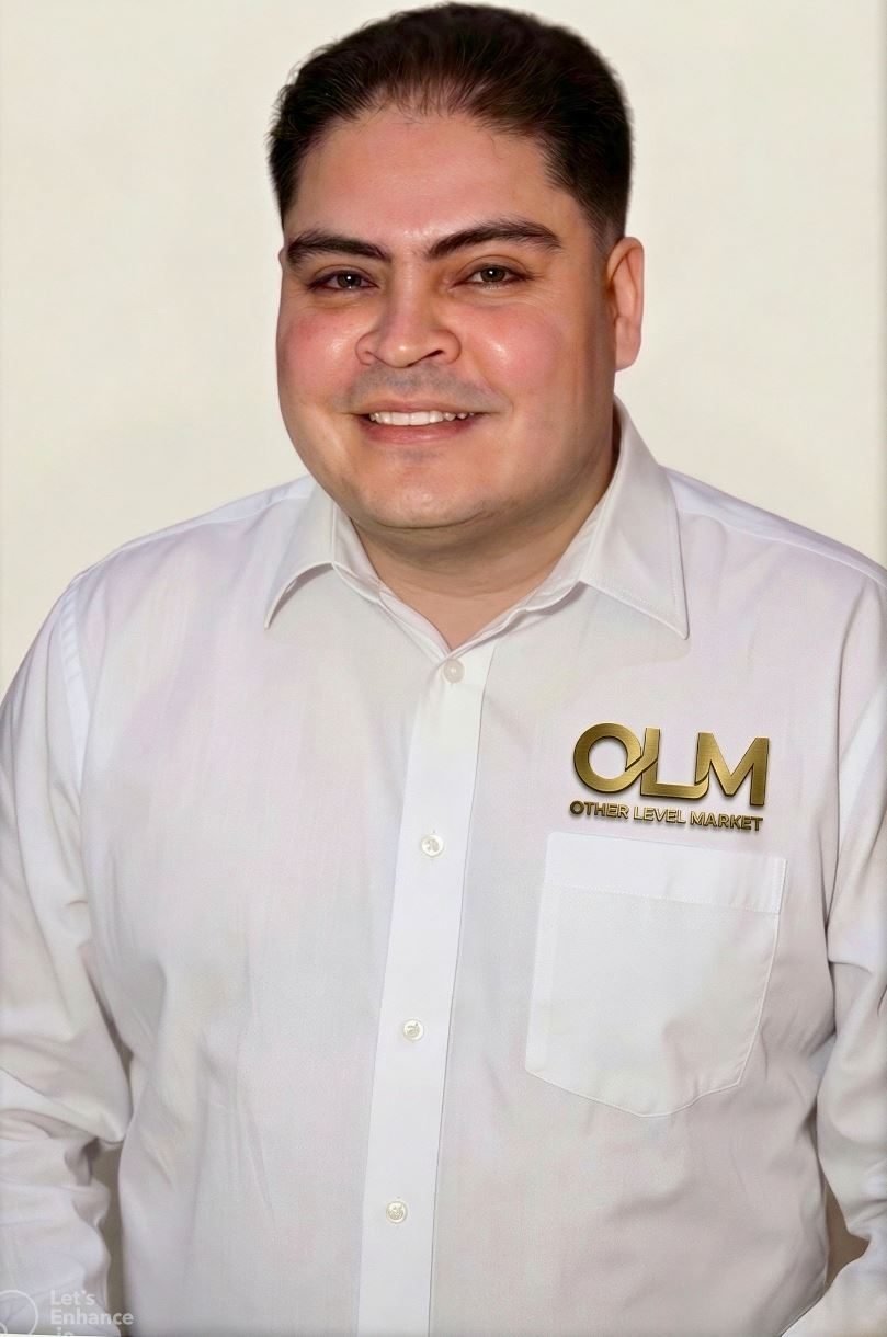 Camilo Rincón Montoya, Directeur Commercial d'Other Level Market